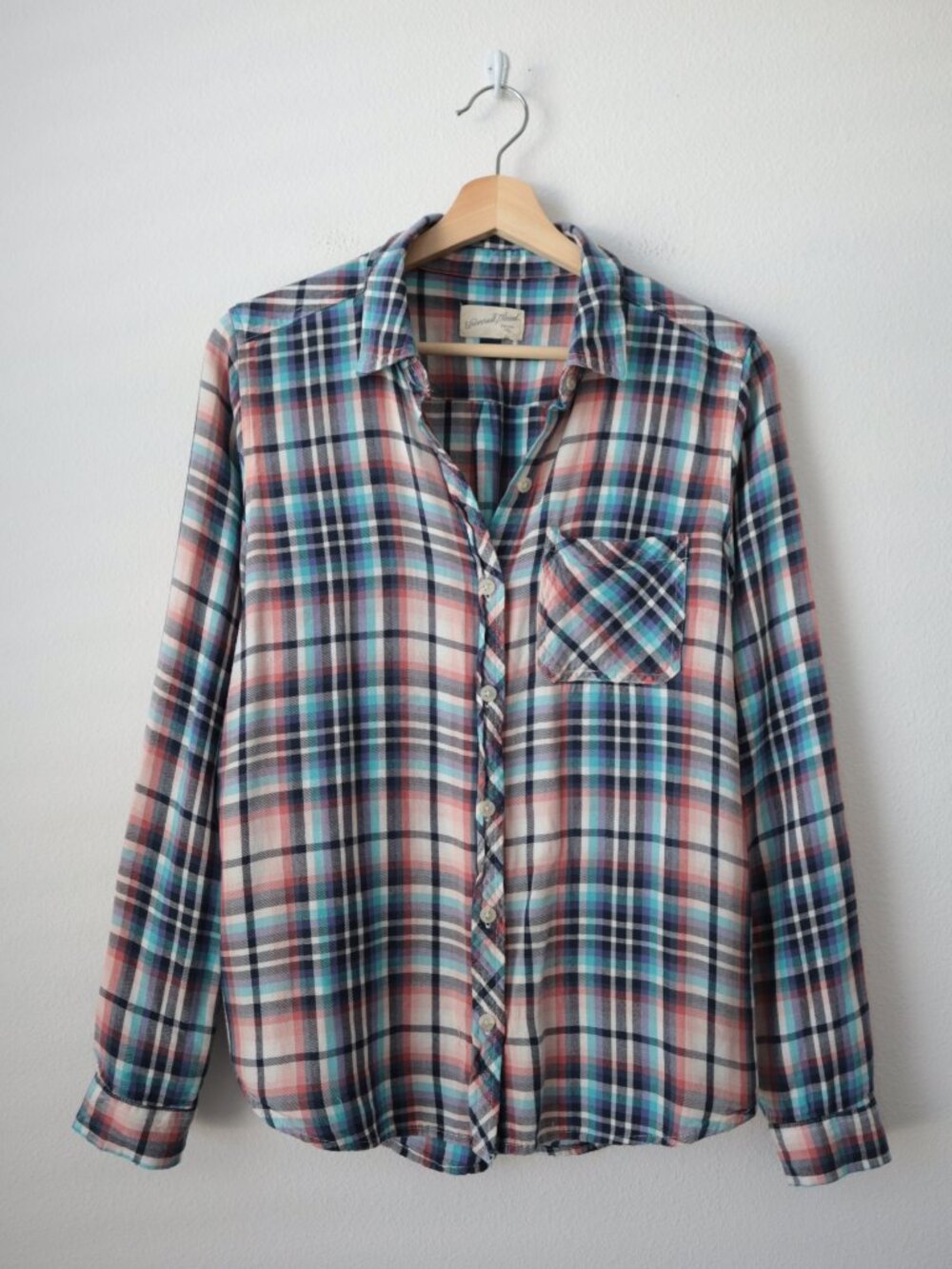 Universal Thread Plaid Button Up Top | M